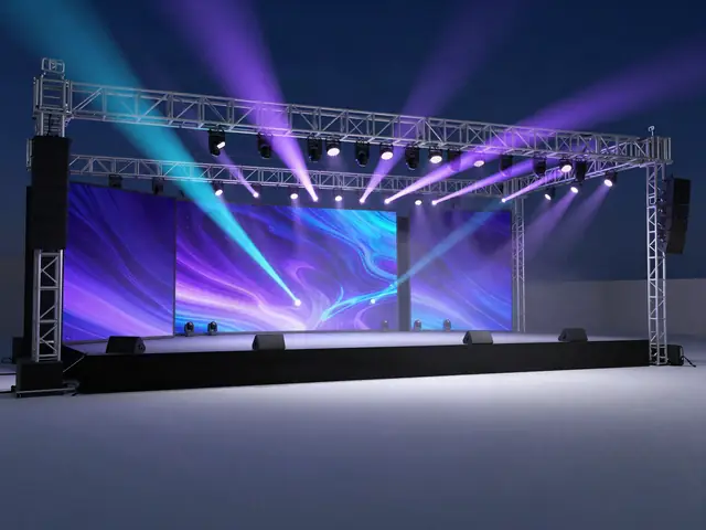 Escenario con estructura en truss e iluminación